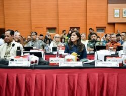 Mendagri Apresiasi Kemkomdigi Kawal Informasi Pemulihan Bencana lewat Media Center Terpadu